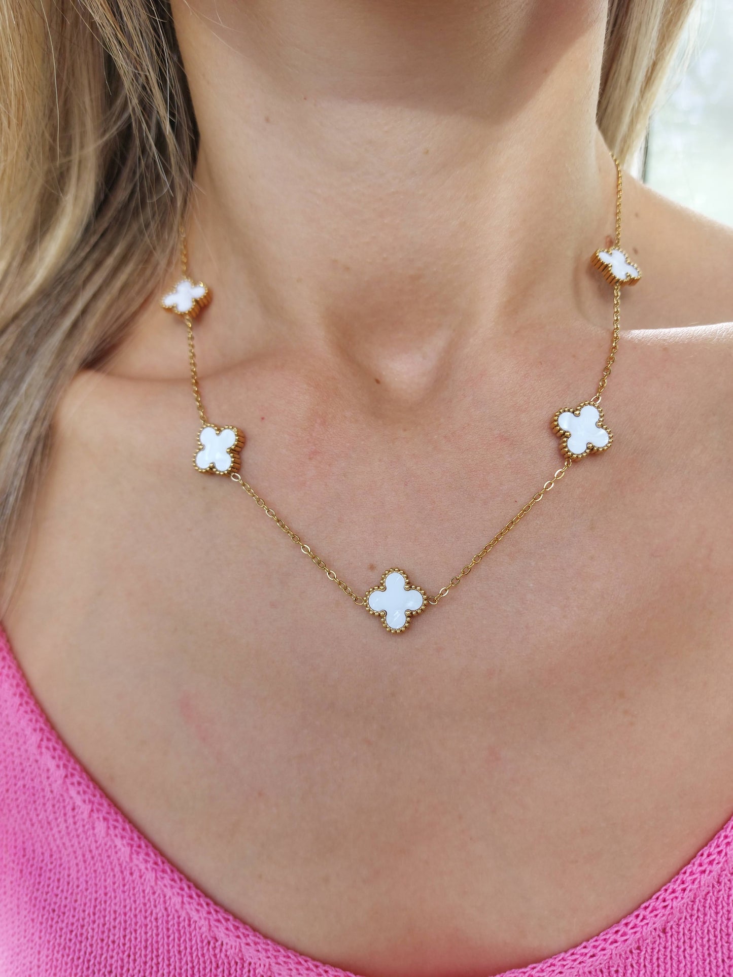 FLOWER NECKLACE